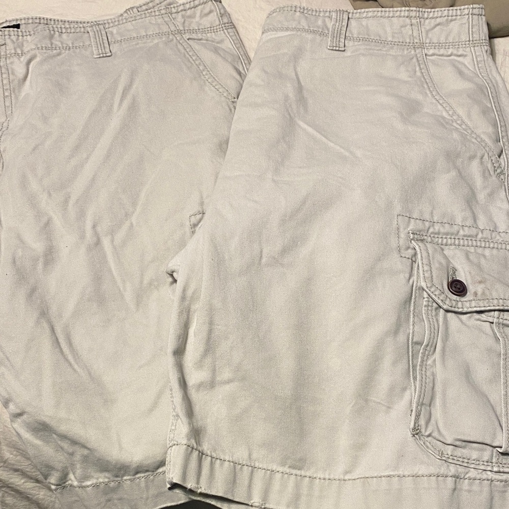 Men's Cargo Shorts in Light Gray - Classic Utility Style